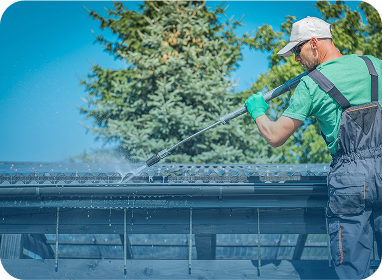 roof gutter pressure washing