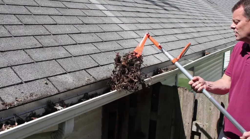 Why Gutter Cleaning in Arlington Is a Must Before the Rainy Season